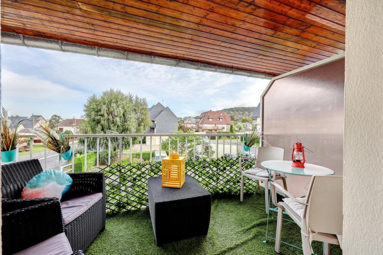 Magnifique Appart Avec Terrasse Equipee Et Wifi Gratuit Apartamento Houlgate Exterior foto